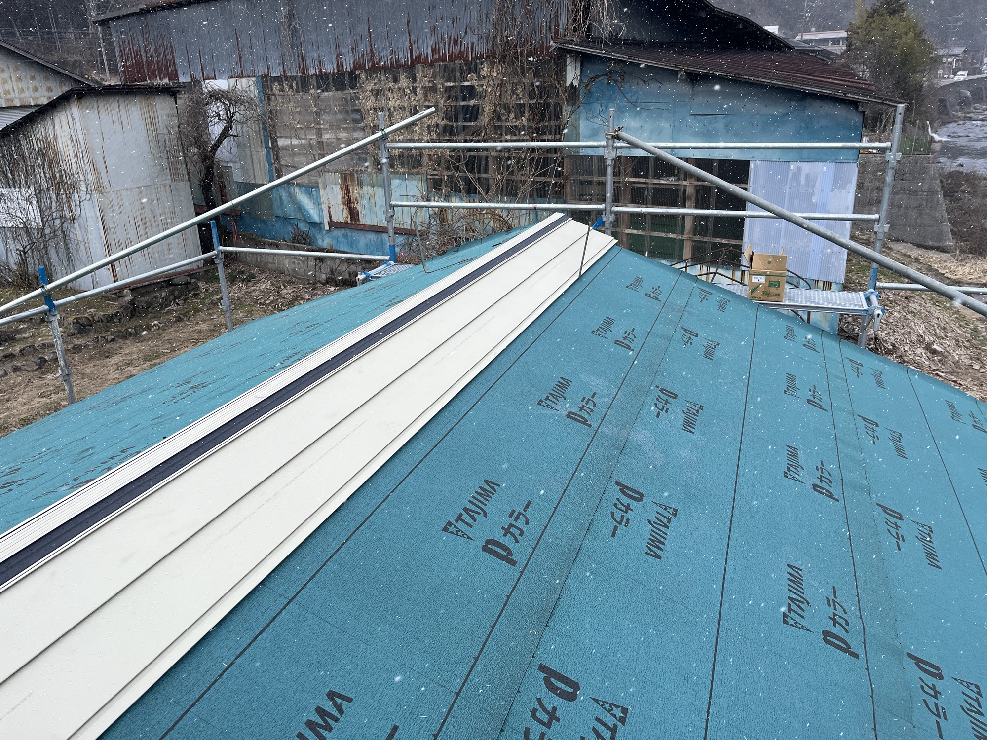 屋根修理を行うメリットとその効果